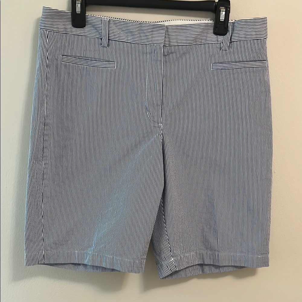 Lands' End Bermuda shorts seersucker pinstripe size 12 navy blue white casual